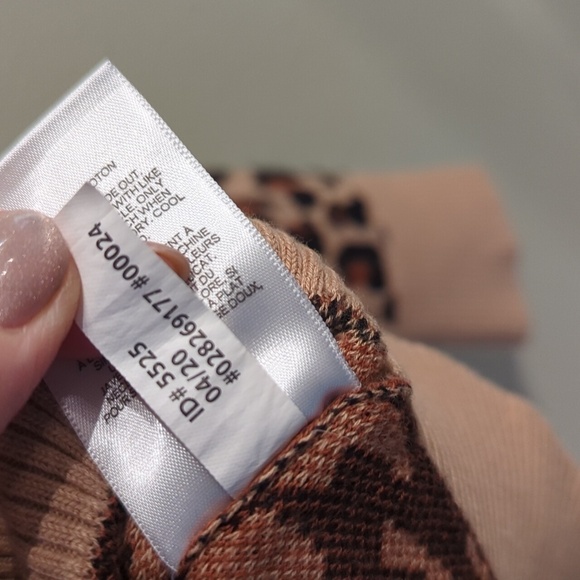 Express Animal Print Knitted Sweater Size Medium Leopard Crew Neck - Picture 7 of 8